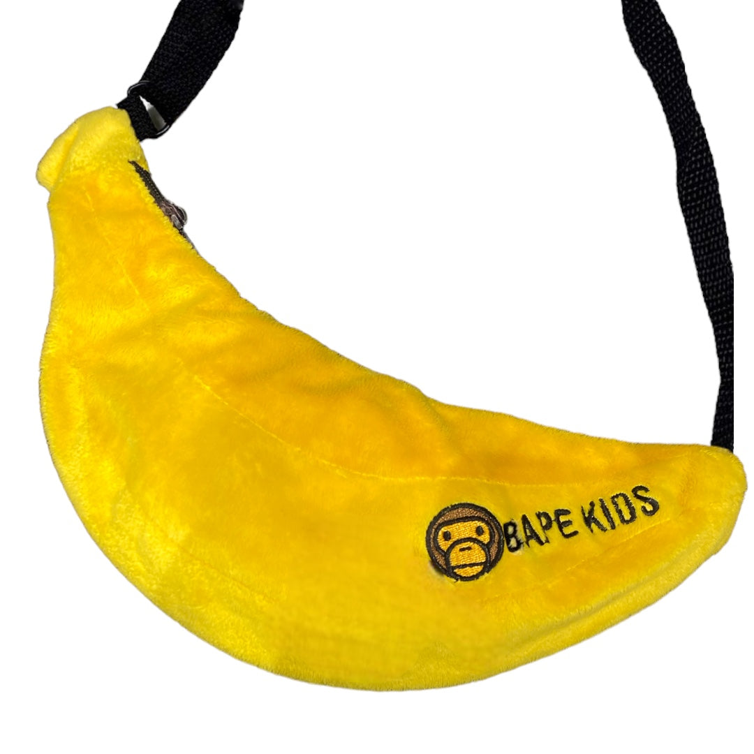 BABY MILO FLEECE BANANA CROSSBODY BAG